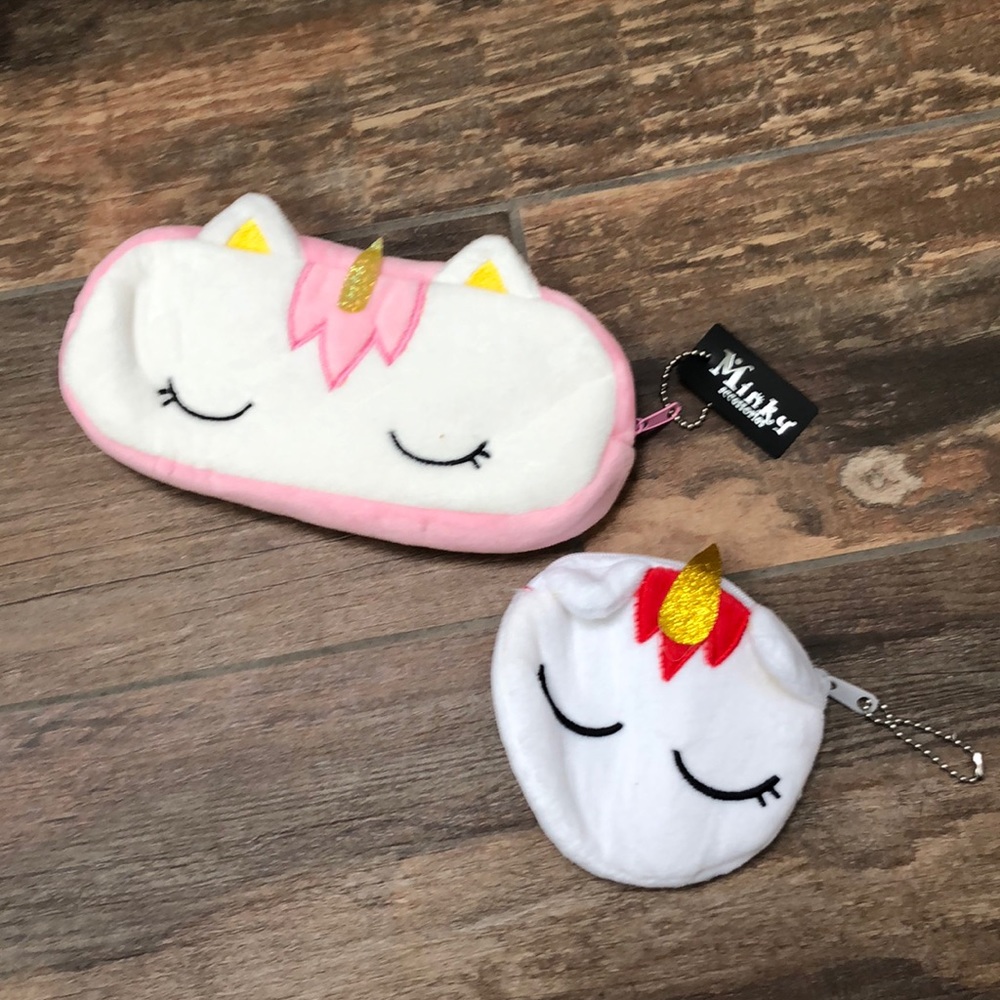 Girls zippered unicorn pouches